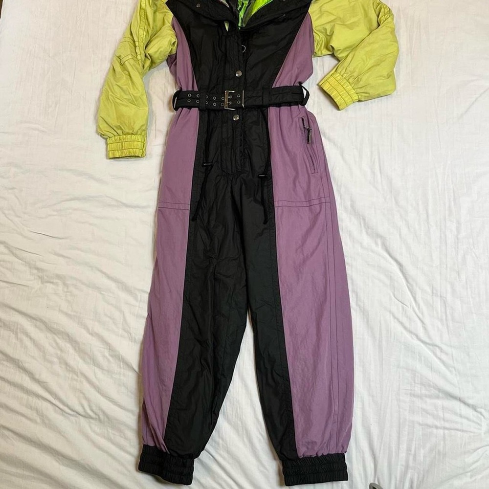 1980s Ski Suit Snowsuit by HEAD‎ belted in purple, black, yellow green size M - Picture 8 of 8